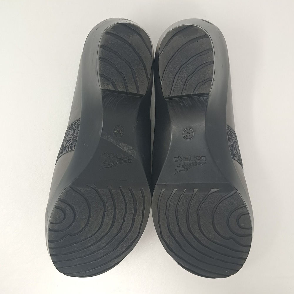 Dansko Jessica Grey Nappa Leather Clog Size 37 EU (6.5-7 US) Floral Detail - Picture 7 of 8